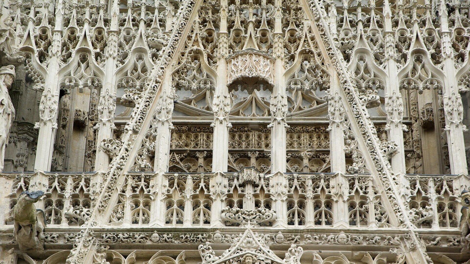 cathedrale rouen | © Bild von <a href="https://pixabay.com/de/users/jackmac34-483877/?utm_source=link-attribution&utm_medium=referral&utm_campaign=image&utm_content=904952">jacqueline macou</a> auf <a href="https://pixabay.com/de//?utm_source=link-attribution&utm_medium=referral&utm_campaign=image&utm_content=904952">Pixabay</a>